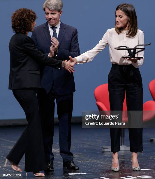 Queen Letizia of Spain attends the 'V de Vida' AECC awards at El Canal theatre on September 24, 2018 in Madrid, Spain.