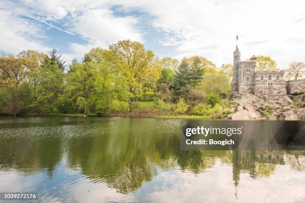 nyc central park belvedere's castle on turtle lake usa travel destinations - belvedere castle manhattan stock pictures, royalty-free photos & images