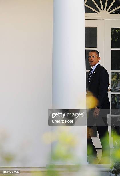 President Barack Obama walks to the Oval Office as he arrives at the White House September 8, 2010 in Washington, DC. The President was traveling to...