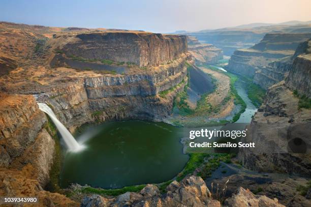 palouse falls state park at sunset, washington - eastern washington state stock pictures, royalty-free photos & images