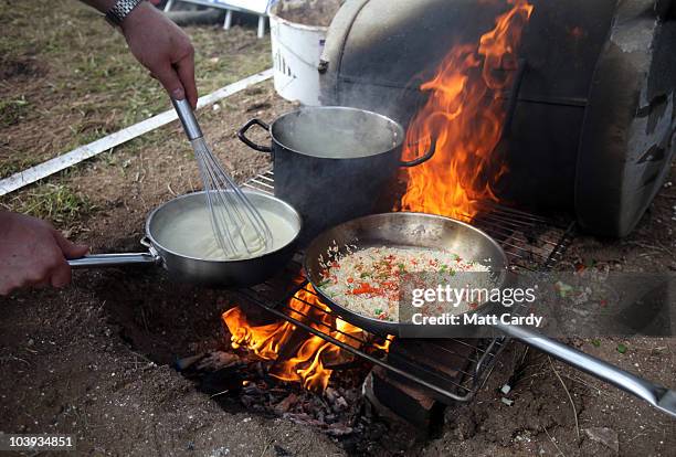 Combat Cooking Military Cooking Teams Battle It Out In Field Catering Competition ...
