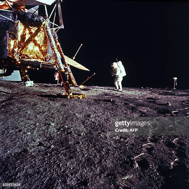 Nasa's Apollo Program Apollo Lunar Module Photos and Premium High Res Pictures - Getty Images