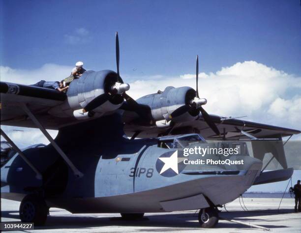 Pby 3 Engine Pby Patrol Bomber Photos et images de collection - Getty Images