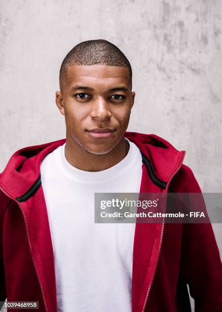 Mbappe Portrait Photos and Premium High Res Pictures - Getty Images