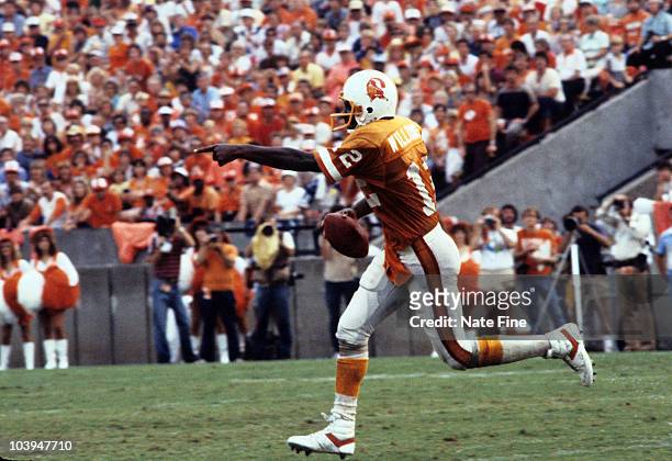 Quarterback Doug Williams of the Tampa Bay Buccaneers in a 21 to 13 loss to the Washington Redskins on September 19, 1982 at Tampa Stadium in...