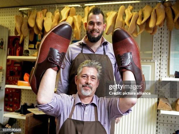 Lenz Maker 21 Juergen Lenz Stock Photos, High-Res Pictures, and Images - Getty Images