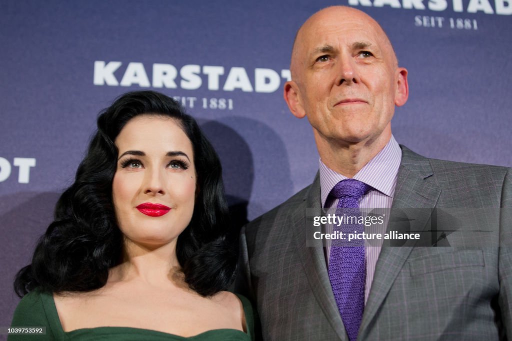 Karstadt - Andrew Jennings and Dita von Teese