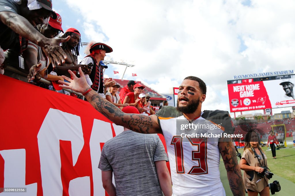 Philadelphia Eagles v Tampa Bay Buccaneers