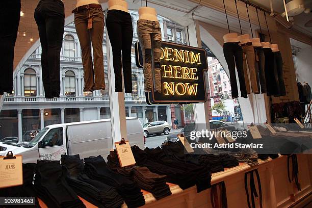 General view of atmosphere during the Alexa Chung for Madewell launch party celebration during Fashion's Night Out at Madewell Boutique on September...