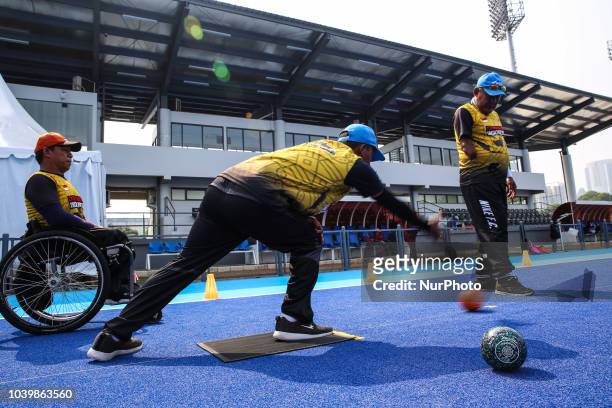 Indonesian player takes part in a lawn bowls practice session, ahead of the 2018 Asian Para Games in Jakarta, Indonesia on Tuesday, September 25,...