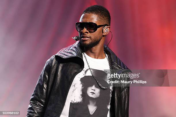 Musician Usher performs during the 2010 BMI Urban Music Awards at the Pantages Theatre on September 10, 2010 in Hollywood, California.