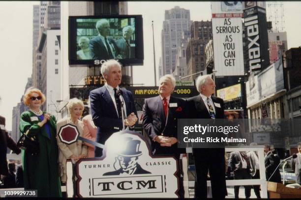 Tcm Channel 4,618 Turner Classic Movies Photos & High Res Pictures - Getty Images