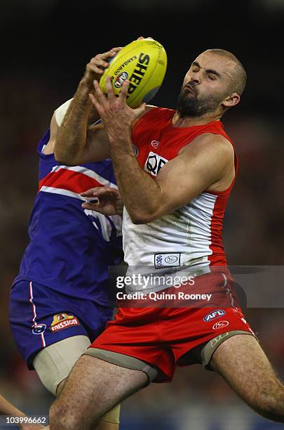 Rhyce Shaw of the Swans marks during the AFL First Semi Final match between the Western Bulldogs and the Sydney Swans at Melbourne Cricket Ground on...