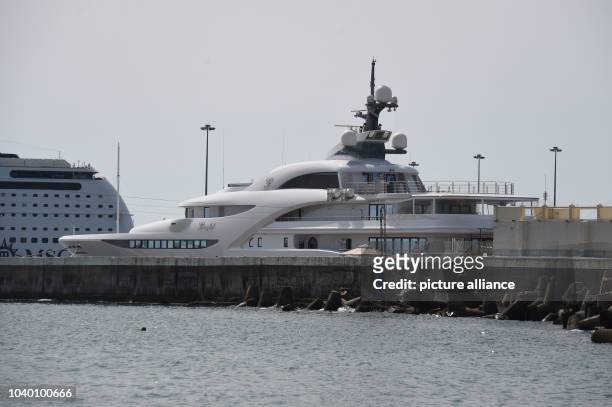 The yacht 'Graceful' of Russian President Vladimir Putin is mooored at the port of Sochi, Russia, 13 July 2015. Photo: Marcus Brandt/dpa | usage...