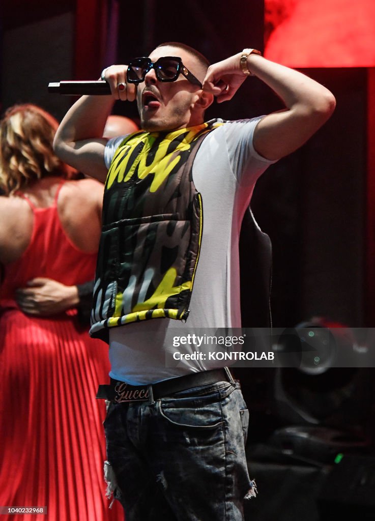 Italian Rapper Dondip The italian singer rapper Enzo Dong performing live in Naples. News ...