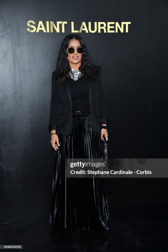 Saint Laurent : Photocall - Paris Fashion Week Womenswear Spring/Summer 2019