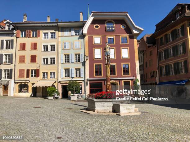 fontaine de la justice at old town of biel, switzerland - bern switzerland stock-fotos und bilder