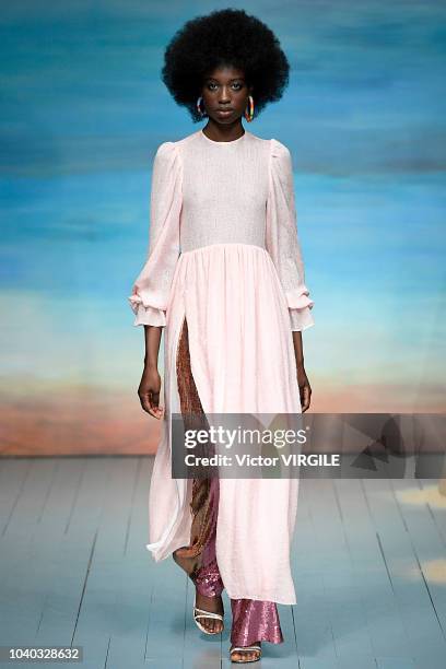 Model walks the runway at the Roberta Einer Ready to Wear Spring/Summer 2019 fashion show during London Fashion Week September 2018 on September 18,...