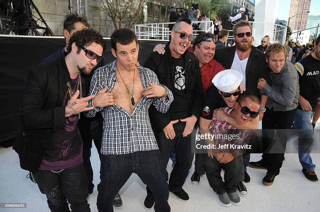 2010 MTV Video Music Awards - Red Carpet