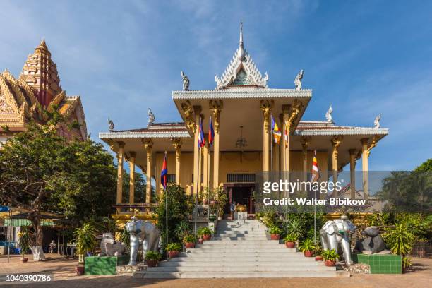 phnom penh, wat ounalom, buddhist temple - wat ounalom stock pictures, royalty-free photos & images