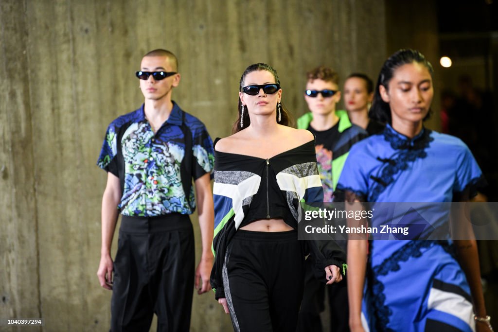 Koche : Runway - Paris Fashion Week Womenswear Spring/Summer 2019