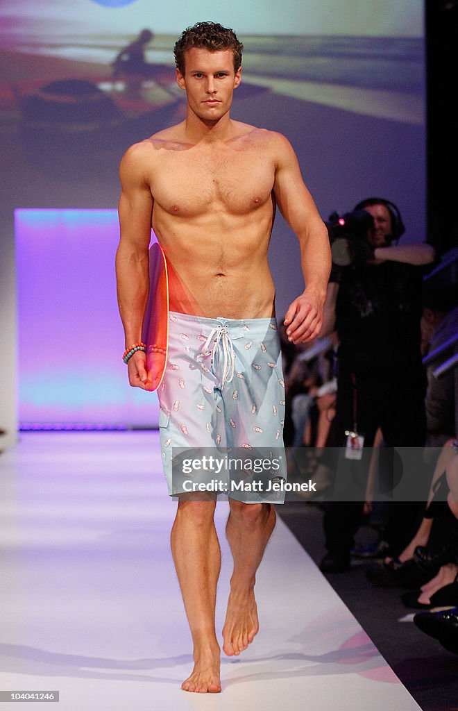 PFF 2010: STM Swimwear Catwalk