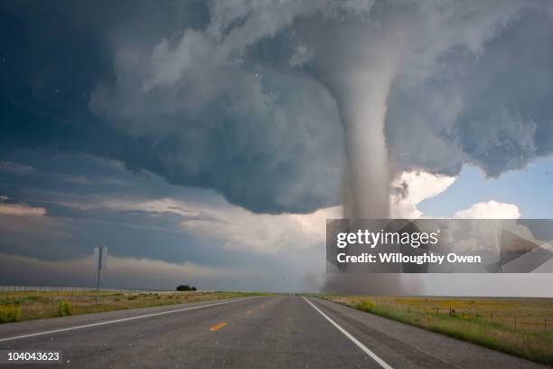 baca / campo tornado - tornados fotografías e imágenes de stock