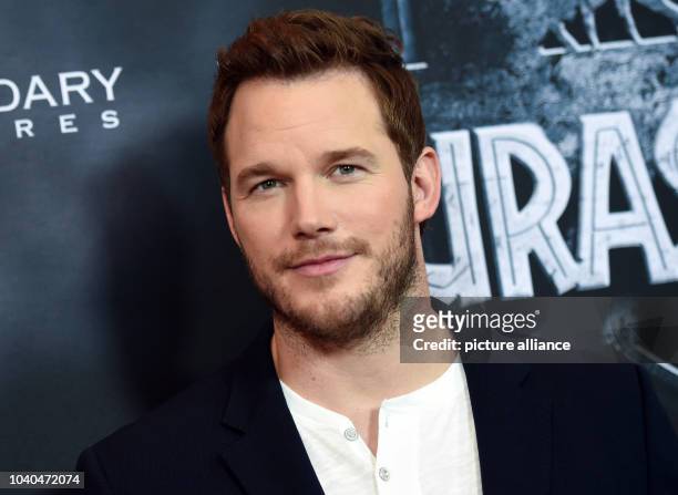 Actor Chris Pratt poses during a photocall for the film 'Jurassic World' in Berlin, Germany, 01 June 2015. The movie will be in German cinemas...