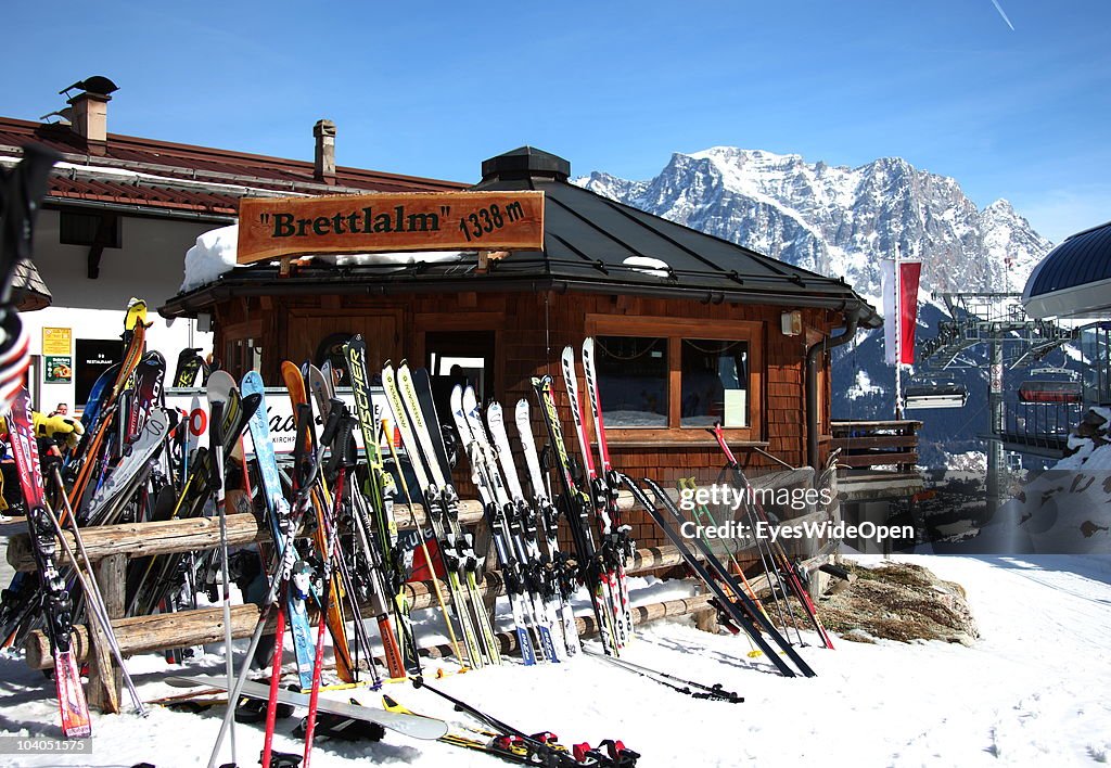 Hobart Vernederen Bemiddelaar Skis are parked at the ski hut restaurant bar Brettlalm with... News Photo  - Getty Images