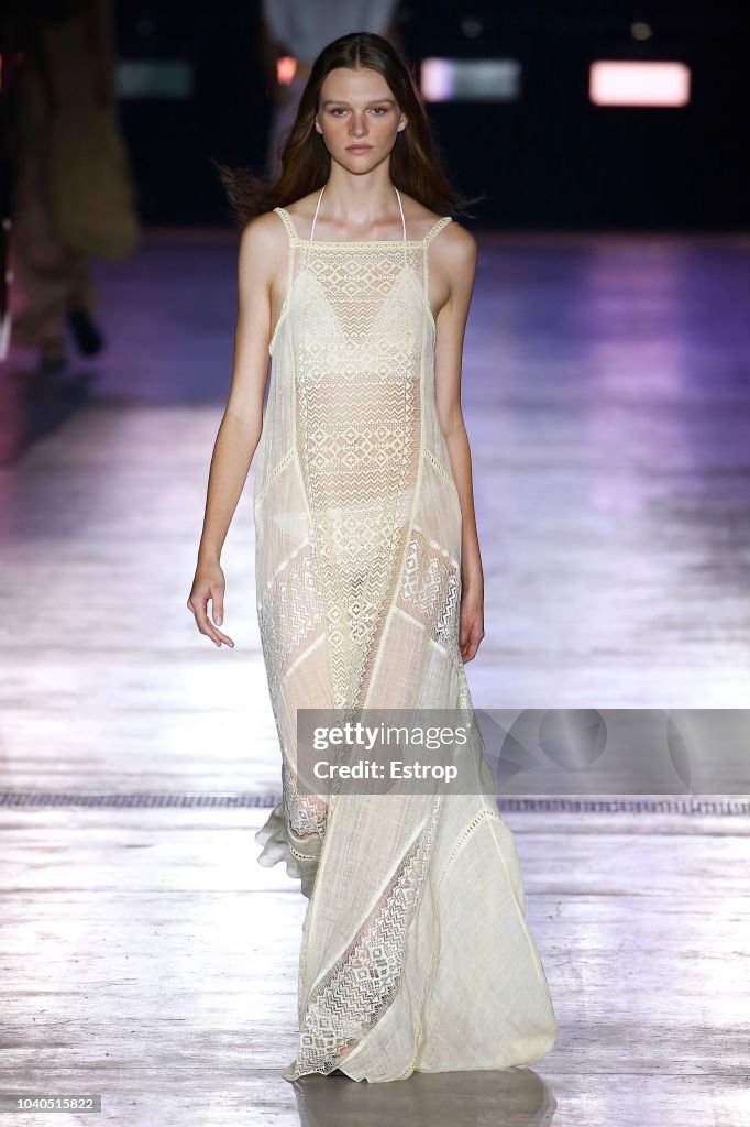 Alberta Ferretti - Runway - Milan Fashion Week Spring/Summer 2019