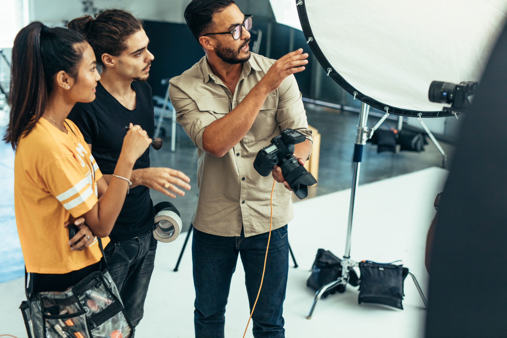 photographer directing