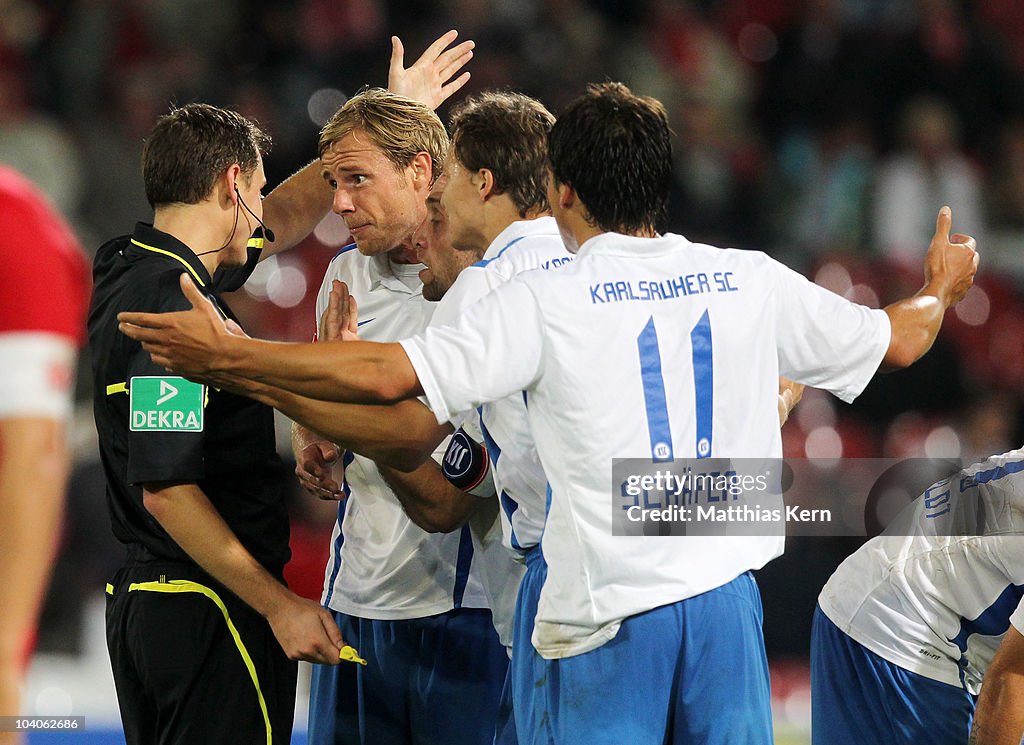 Energie Cottbus v Karlsruher SC - 2. Bundesliga