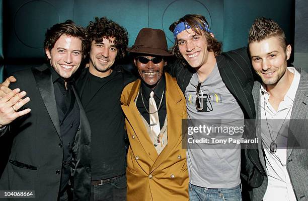 Jackson Rathbone Girlfriend Photos and Premium High Res Pictures ...