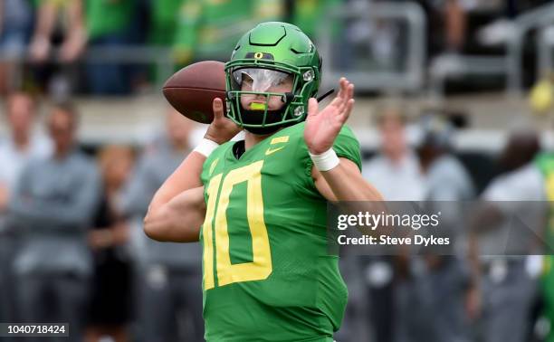 Justin Herbert of the Oregon Ducks passes the ball during the first half of the game against the Portland State Vikings at Autzen Stadium on...