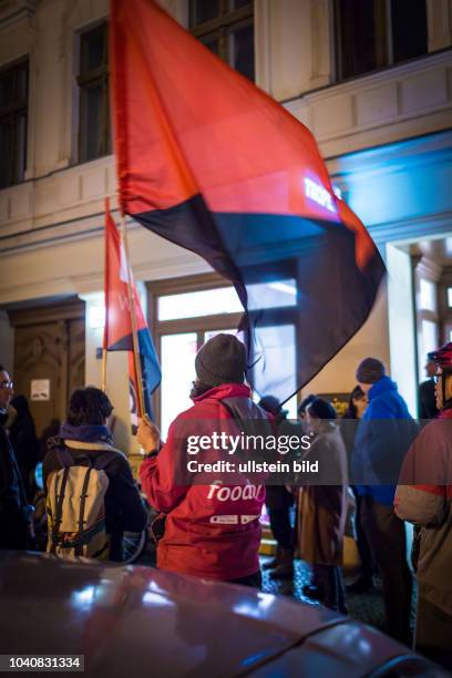 Germany Deutschland Berlin Fahrradkuriere von Foodora protestieren vor ihrer Verteilungszentrale in der Ackerstrasse gegen schlechte...