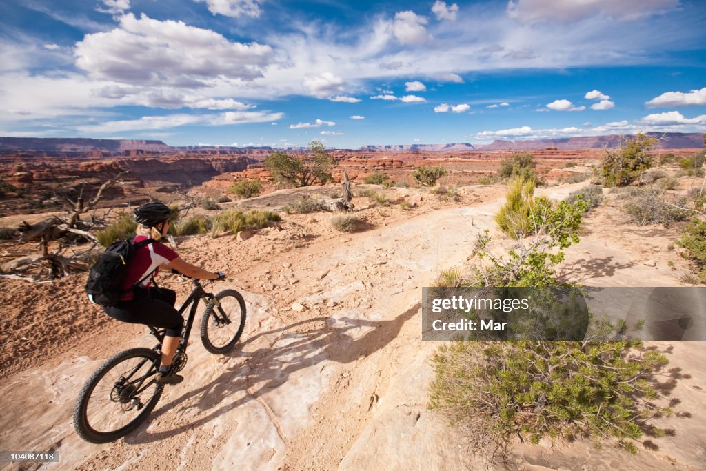 Mountain biker, Colorado Overlook Trail