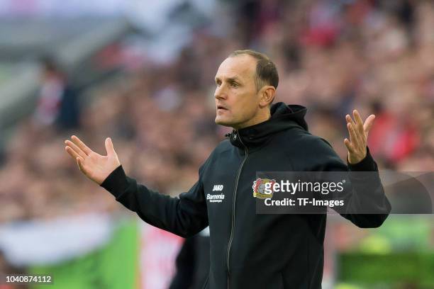 Head coach Heiko Herrlich of Bayer 04 Leverkusen gestures during the Bundesliga match between Fortuna Duesseldorf and Bayer 04 Leverkusen at...