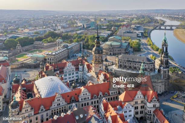 horizonte de dresden, katholische hofkirche, frauenkirche, zwinger, elba - dresde fotografías e imágenes de stock