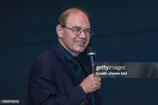 Prof. Heiko Braak wird für seine wegweisenden Erkenntnisse über Alzheimer und Parkinson ausgezeichnet. Der Hartwig Piepenbrock-DZNE Preis wird alle...