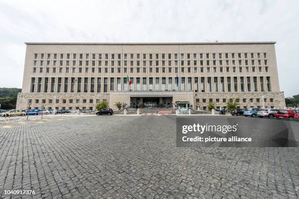 The Italian Foreign Ministry in Rome, 15 May 2015. Photo: Armin Weigel/dpa | usage worldwide