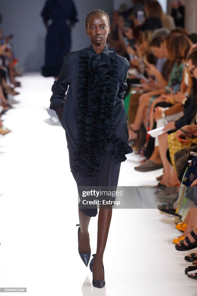 Max Mara - Runway - Milan Fashion Week Spring/Summer 2019