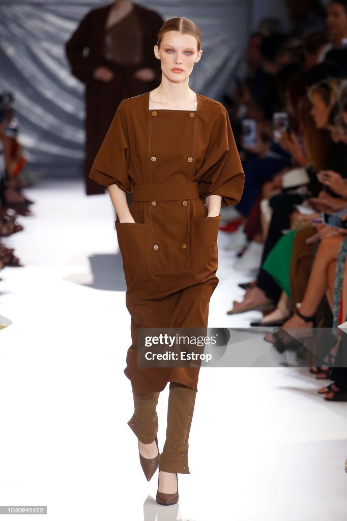 Max Mara - Runway - Milan Fashion Week Spring/Summer 2019