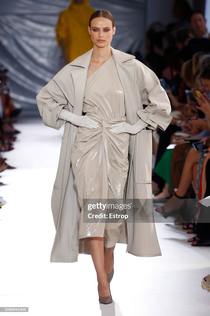 Max Mara - Runway - Milan Fashion Week Spring/Summer 2019