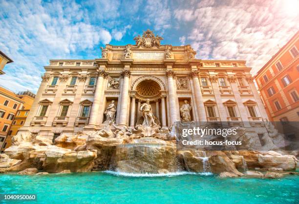 有名なトレビの泉ローマ イタリア - rome - italy ストックフォトと画像