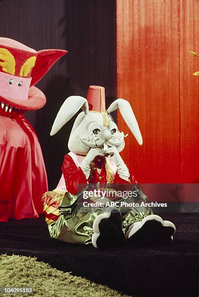 Lidsville Rabbit 18 Vampire Rabbit Stock Photos, High-Res Pictures, and Images - Getty ...