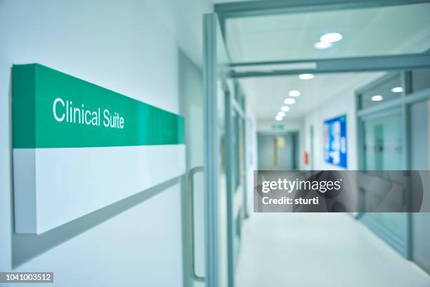 clinical suite in hospital - hospital hallway no people stock pictures, royalty-free photos & images