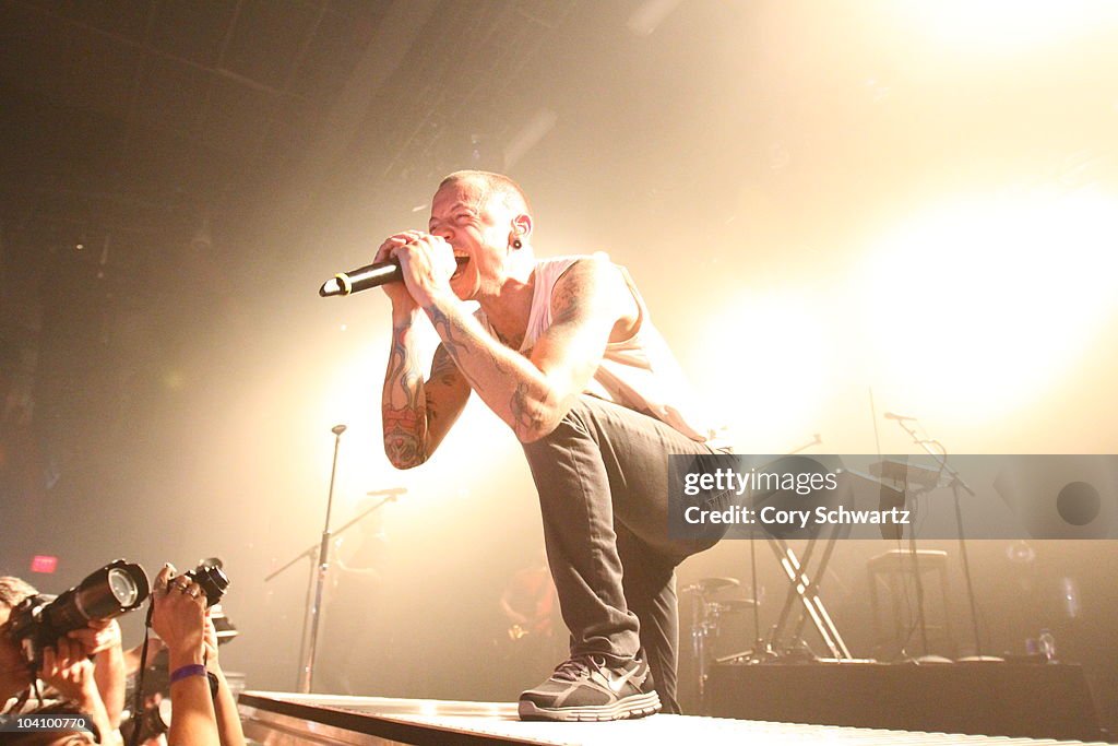 Linkin Park Gives Inaugural Performance At The Best Buy Theater