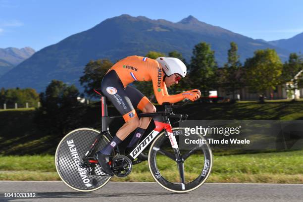 Tom Dumoulin of The Netherlands / during the Men Elite Individual Time Trial a 52,5km race from Rattenberg to Innsbruck 582m at the 91st UCI Road...