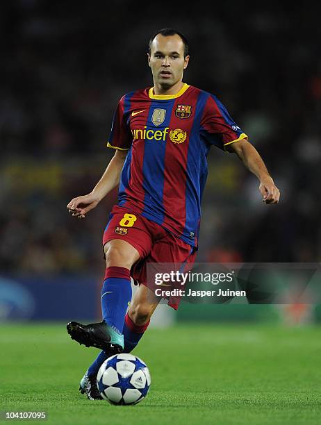 Andres Iniesta of Barcelona passes the ball during the UEFA Champions League group D match between Barcelona and Panathinaikos on September 14, 2010...