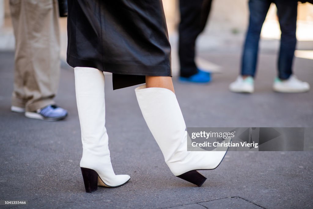 Street Style : Paris Fashion Week Womenswear Spring/Summer 2019 : Day Three